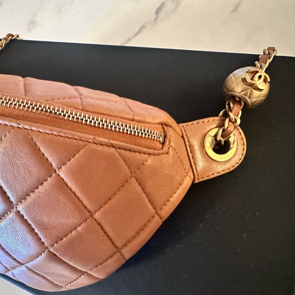 Chanel Fanny pack - Picture 5 of 7